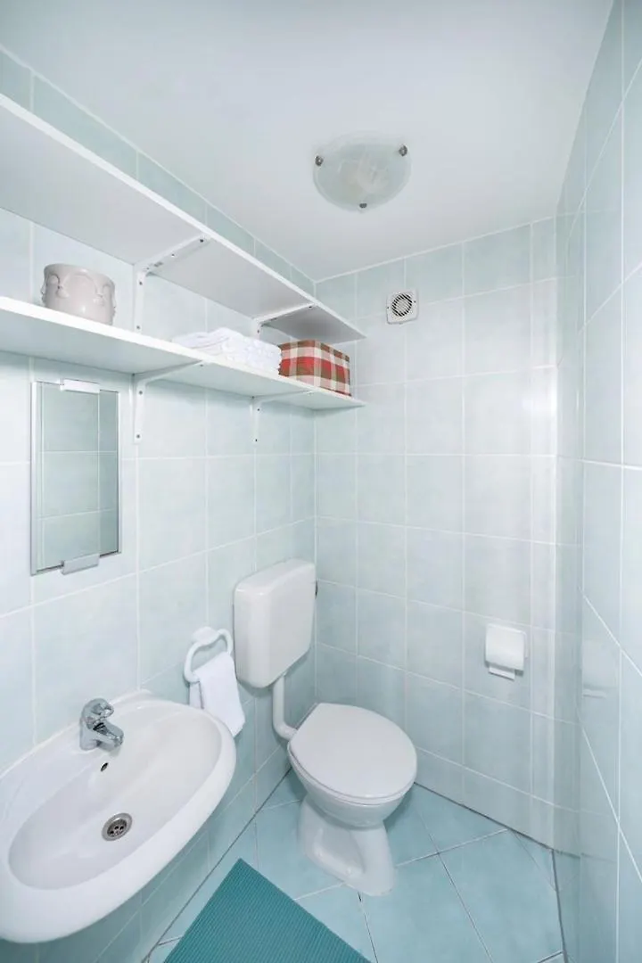 Apartment Crvena Uvala Zambratija