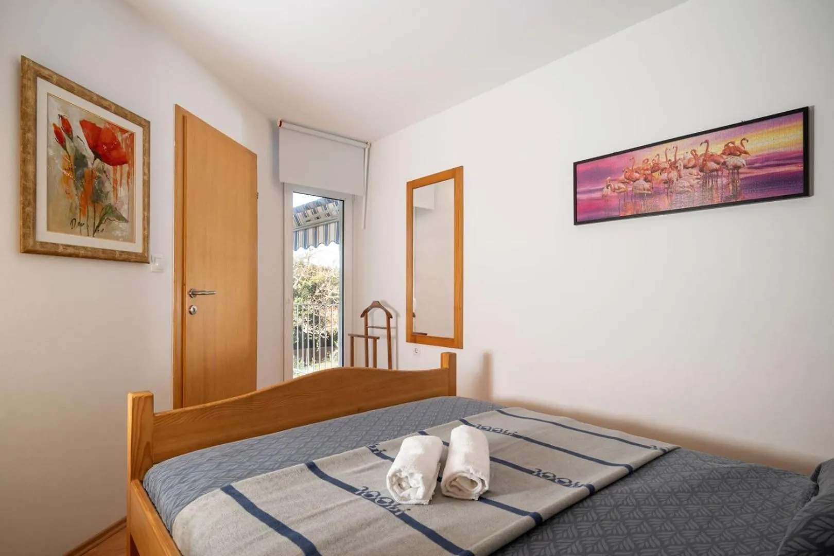 Apartment Crvena Uvala Zambratija  Croatia