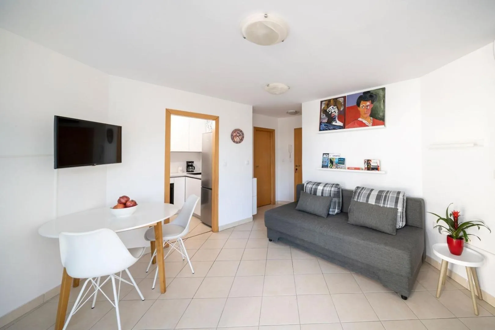 Apartment Crvena Uvala Zambratija  0*, Zambratija (Istria) Croatia